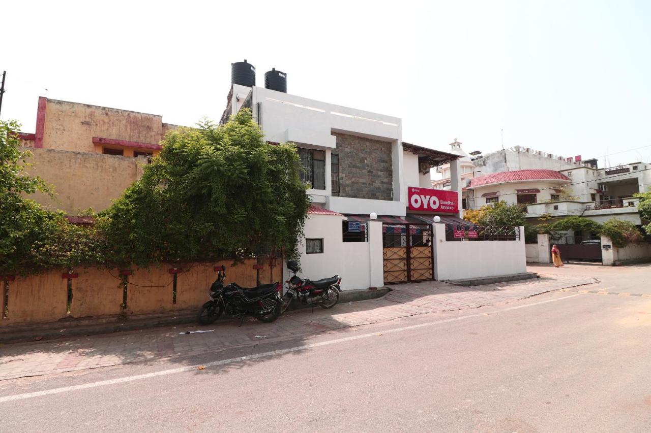 Oyo 3915 Bandhan Annexe Hotel 3*
