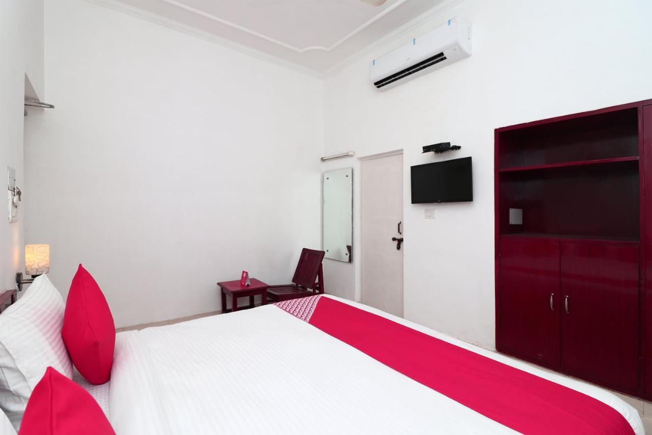 Oyo 3915 Bandhan Annexe Hotel